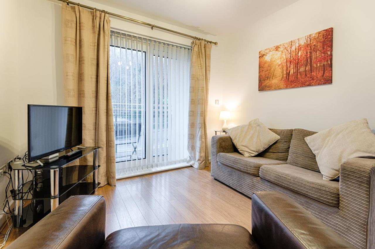 Apartamento Parking, Balcony, Fully Equipped Kitchen Swansea Exterior foto